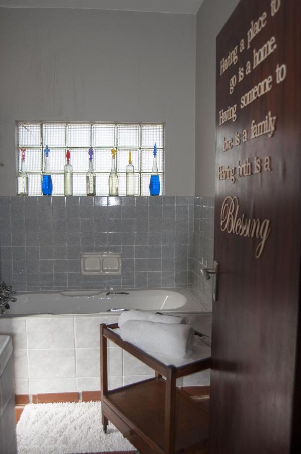 Shark Island Airbnb Lüderitz Buitenkant foto